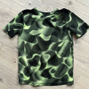 Nike Green and Black Patterned Shirt